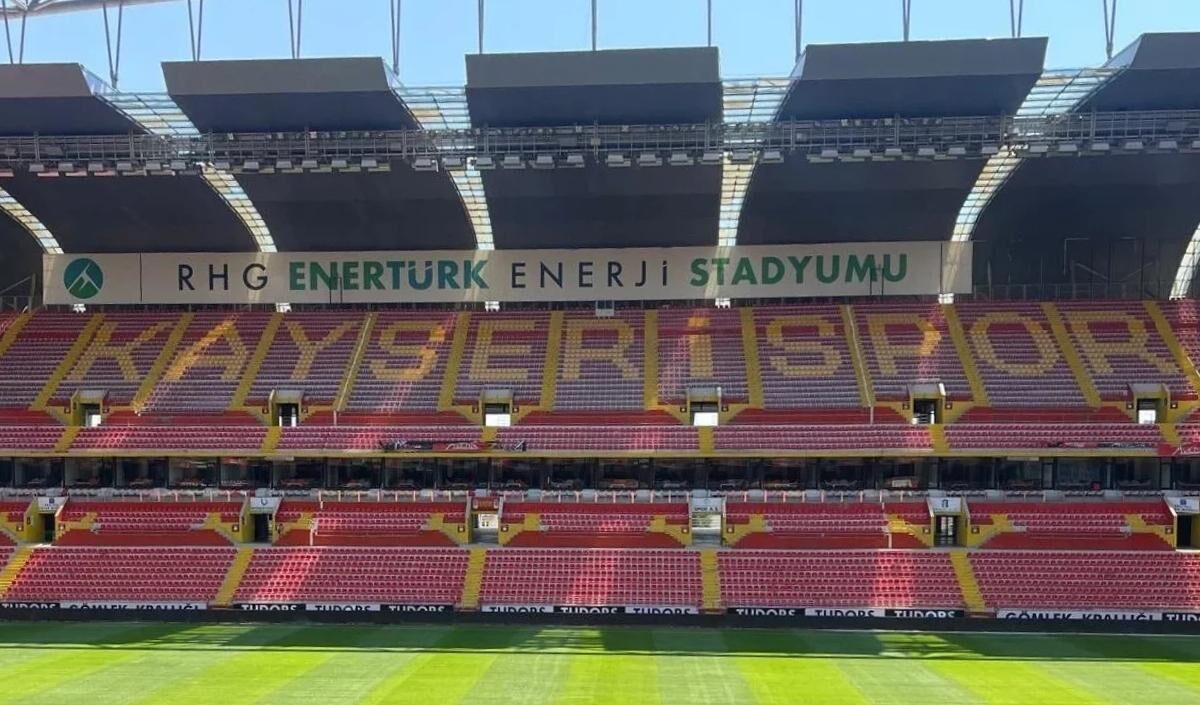 Stadyum