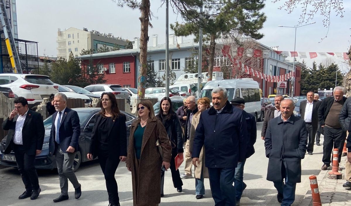 Ümit Özer Isyan Etti Bu Tabloya Isyan Ediyorum (1)